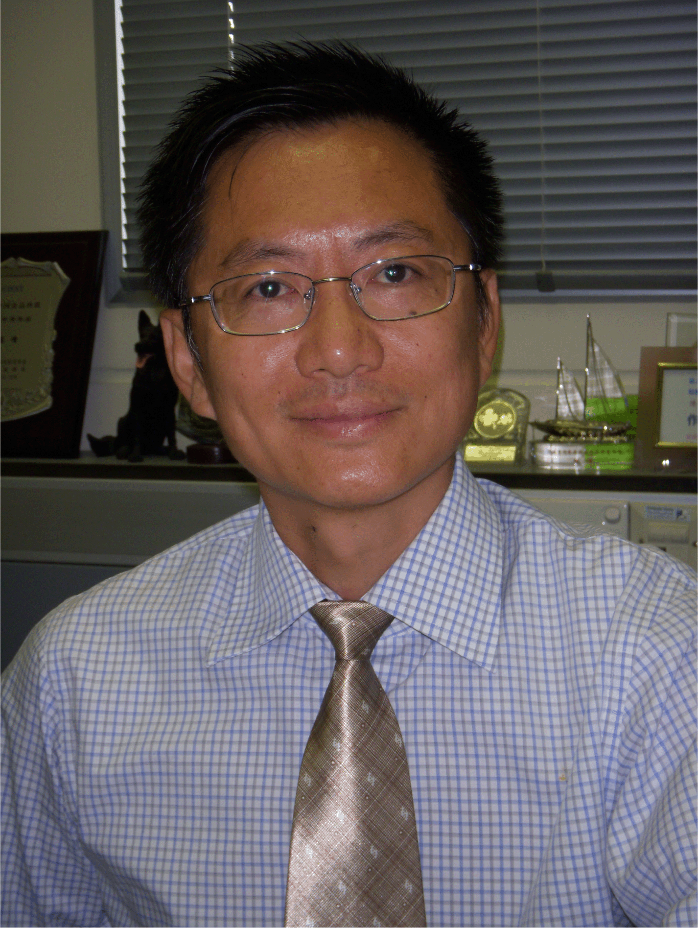 Steven Feng Chen, Food &amp; Function Associate Editor is elected a Fellow of the International - Steven-Office-Recent-Photo