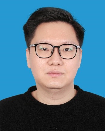 Photo of author Xuanli Dong.